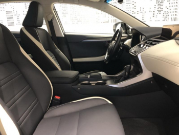 Photo 12 du bon plan LEXUS NX 300h 4WD Sport Edition Cuir occasion à 31990 €