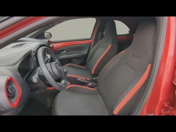 Photo 9 du bon plan TOYOTA Aygo X 1.0 VVT-i 72ch Design occasion à 14990 €