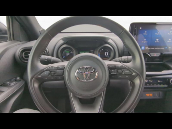 Photo 17 du bon plan TOYOTA Yaris Cross 116h Design MY22 occasion à 24990 €