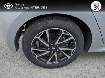 Photo 16 du bon plan TOYOTA Yaris 116h Design 5p MY22 occasion à 21980 €