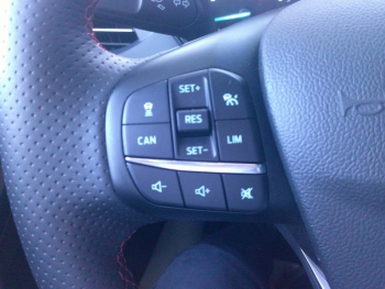 Photo 12 du bon plan FORD Focus 1.0 EcoBoost 125ch ST-Line occasion à 16900 €