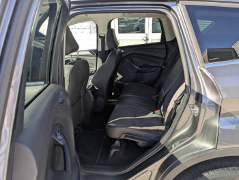 Photo 11 du bon plan FORD Kuga 1.5 Flexifuel-E85 150ch Stop&Start Titanium 4x2 BVA Euro6.2 occasion à 17383 €