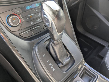 Photo 21 du bon plan FORD Kuga 1.5 Flexifuel-E85 150ch Stop&Start Titanium 4x2 BVA Euro6.2 occasion à 17383 €