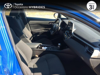Photo 6 du bon plan TOYOTA C-HR 122h Design 2WD E-CVT RC18 occasion à 16990 €