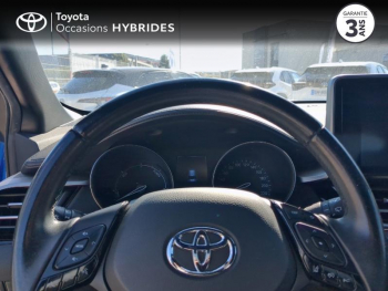 Photo 13 du bon plan TOYOTA C-HR 122h Design 2WD E-CVT RC18 occasion à 16990 €