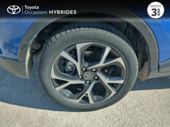 Photo 16 du bon plan TOYOTA C-HR 122h Design 2WD E-CVT RC18 occasion à 16990 €