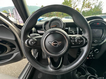 ddf-core-media-0aF0so2023139_12.jpg Photo 12 du bon plan MINI Mini 5 Portes Cooper 136ch Edition Greenwich 115g occasion à 17990 €