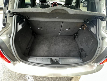 ddf-core-media-nVswnX2023139_18.jpg Photo 18 du bon plan MINI Mini 5 Portes Cooper 136ch Edition Greenwich 115g occasion à 17990 €