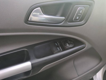 Photo 13 du bon plan FORD Transit Connect VUL L1 1.0E 100ch E85 Active occasion à 16788 €