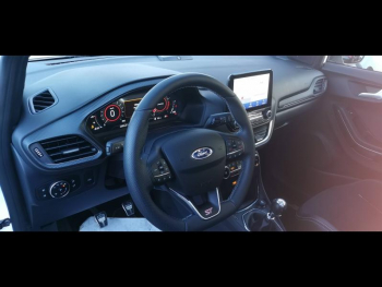 Photo 15 du bon plan FORD Puma 1.5 EcoBoost 200ch S&S ST occasion à 27500 €
