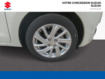 Photo 4 du bon plan SUZUKI Swift 1.2 Dualjet Hybrid 83ch PrivilÃ¨ge occasion à 16990 €