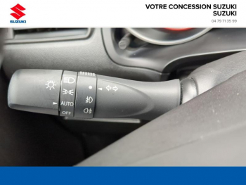 Photo 21 du bon plan SUZUKI Swift 1.2 Dualjet Hybrid 83ch PrivilÃ¨ge occasion à 16990 €