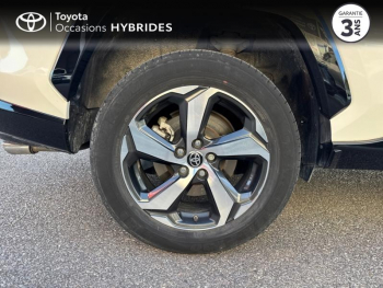 Photo 16 du bon plan TOYOTA RAV4 2.5 Hybride Rechargeable 306ch Design AWD-i MY22 occasion à 36990 €