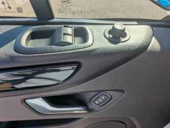 Photo 13 du bon plan FORD Transit Custom Fg VUL 280 L1H1 2.0 EcoBlue 130 S&S Limited BVA6 7cv occasion à 25880 €