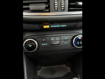 Photo 22 du bon plan FORD Fiesta 1.5 TDCi 85ch Cool & Connect 5p occasion à 11990 €