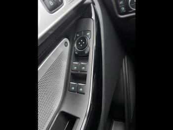 Photo 30 du bon plan FORD Explorer 3.0 EcoBoost 457ch Parallel PHEV ST-Line i-AWD BVA10 25cv occasion à 71900 €