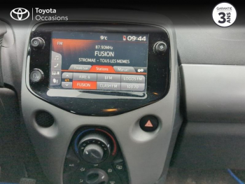 Photo 15 du bon plan TOYOTA Aygo 1.0 VVT-i 72ch x-play x-shift 3p occasion à 11490 €