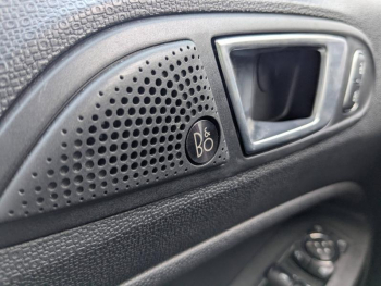 Photo 16 du bon plan FORD EcoSport 1.0 EcoBoost 125ch Active 6cv occasion à 16990 €