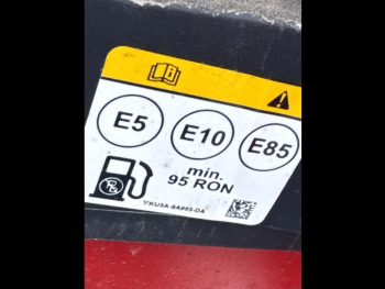 Photo 16 du bon plan FORD Fiesta 1.0 Flexifuel 95ch Cool & Connect 5p occasion à 15885 €