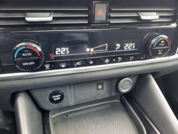 Photo 28 du bon plan NISSAN Qashqai e-POWER 190ch N-Connecta 2022 occasion à 24790 €