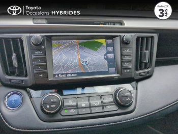 Photo 15 du bon plan TOYOTA RAV4 197 Hybride Black Edition 2WD CVT occasion à 19980 €