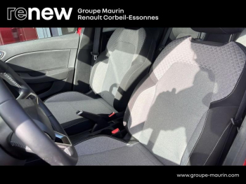 Photo 12 du bon plan RENAULT Clio 1.5 Blue dCi 100ch Evolution - 24 occasion à 18299 €