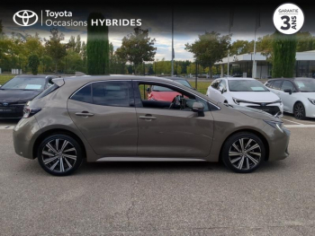 Photo 17 du bon plan TOYOTA Corolla 122h Design MY22 occasion à 22990 €
