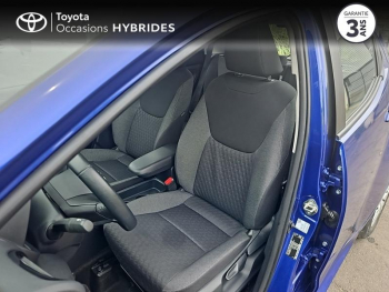Photo 11 du bon plan TOYOTA Yaris 116h Dynamic Business 5p + Programme Beyond Zero Academy MY22 occasion à 19480 €