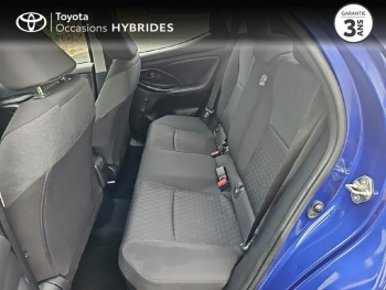 Photo 12 du bon plan TOYOTA Yaris 116h Dynamic Business 5p + Programme Beyond Zero Academy MY22 occasion à 19480 €