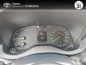 Photo 14 du bon plan TOYOTA Yaris 116h Dynamic Business 5p + Programme Beyond Zero Academy MY22 occasion à 19480 €