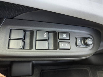 Photo 21 du bon plan SUZUKI Swift 1.2 Dualjet Hybrid 83ch Pack Auto occasion à 20999 €