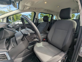 Photo 4 du bon plan FORD Grand C-MAX 1.0 EcoBoost 125ch Stop&Start Titanium occasion à 10990 €