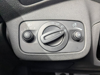 Photo 21 du bon plan FORD Grand C-MAX 1.0 EcoBoost 125ch Stop&Start Titanium occasion à 10990 €