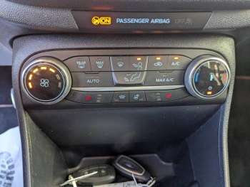 Photo 21 du bon plan FORD Fiesta 1.0 EcoBoost 95ch ST-Line 5p occasion à 14990 €