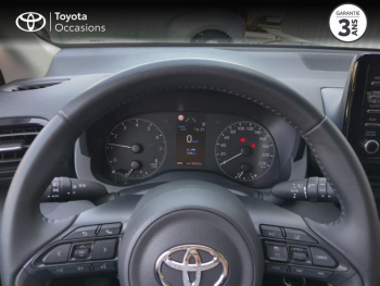 Photo 12 du bon plan TOYOTA Yaris 120 VVT-i Dynamic 5p MY22 occasion à 14990 €