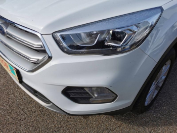 Photo 19 du bon plan FORD Kuga 1.5 Flexifuel-E85 150ch Stop&Start Titanium 170g 4x2 Euro6.2 occasion à 13900 €