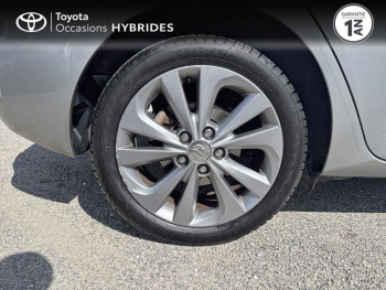 Photo 16 du bon plan TOYOTA Auris HSD 136h SkyBlue occasion à 13290 €