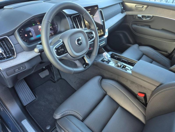 Photo 5 du bon plan VOLVO XC90 T8 AWD 310 + 145ch Ultra Style Dark Geartronic occasion à 104900 €