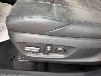 Photo 13 du bon plan TOYOTA C-HR 2.0 Hybride 184ch GR Sport E-CVT occasion à 25490 €