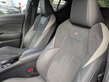 Photo 14 du bon plan TOYOTA C-HR 2.0 Hybride 184ch GR Sport E-CVT occasion à 25490 €