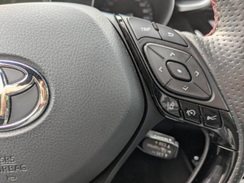 Photo 18 du bon plan TOYOTA C-HR 2.0 Hybride 184ch GR Sport E-CVT occasion à 25490 €