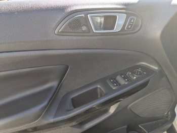 Photo 9 du bon plan FORD EcoSport 1.0 EcoBoost 125ch Titanium 6cv occasion à 12490 €