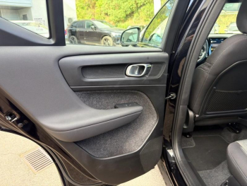 Photo 13 du bon plan VOLVO XC40 B3 163ch Plus DCT 7 occasion à 36900 €