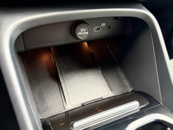 Photo 18 du bon plan VOLVO XC40 B3 163ch Plus DCT 7 occasion à 36900 €