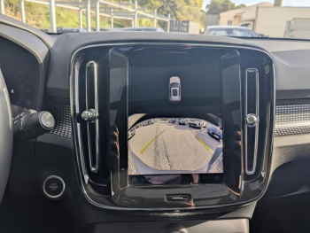 Photo 20 du bon plan VOLVO XC40 B3 163ch Ultimate DCT 7 occasion à 35900 €