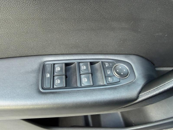 Photo 21 du bon plan RENAULT Captur 1.0 Eco-G 100ch Evolution occasion à 17500 €