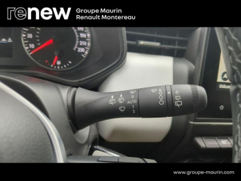 Photo 24 du bon plan RENAULT Clio 1.0 TCe 100ch Evolution GPL occasion à 14450 €