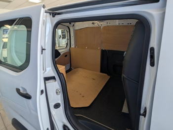 Photo 7 du bon plan CITROEN Berlingo M BlueHDi 130ch S&S Shine 114g occasion à 17490 €