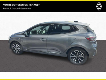 Photo 13 du bon plan RENAULT Clio 1.6 E-Tech 145ch full hybrid Techno - 24 occasion à 22489 €