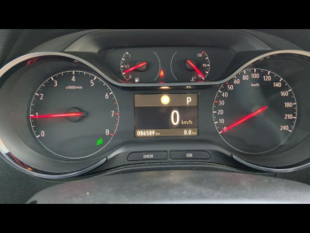 Photo 24 du bon plan OPEL Crossland X 1.2 Turbo 110ch Innovation BVA Euro 6d-T occasion à 9990 €